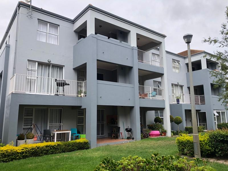2 Bedroom Property for Sale in Vredekloof East Western Cape